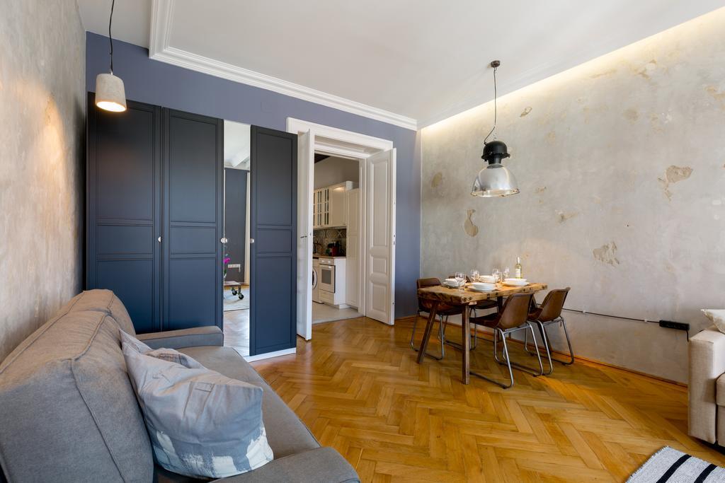 Designer Dream Home In The Absolute Center Будапеща Екстериор снимка