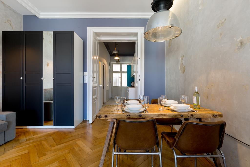 Designer Dream Home In The Absolute Center Будапеща Екстериор снимка